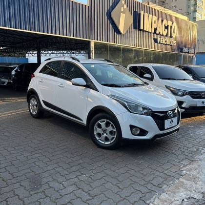 HYUNDAI HB20X 1.6 16V STYLE FLEX 4P MANUAL HYUNDAI HB20X 1.6 16V STYLE FLEX 4P MANUAL